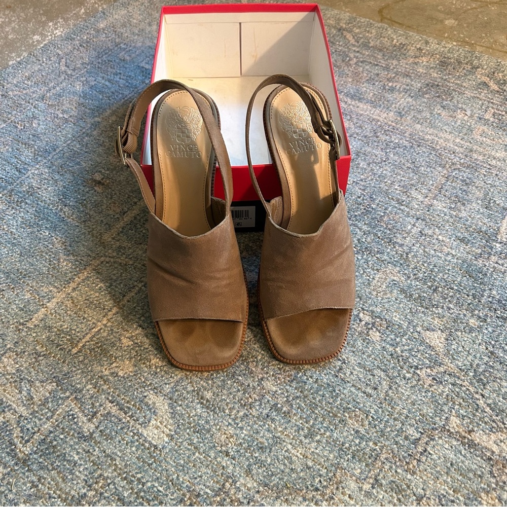 Vince Camuto Tan Women's Sandals